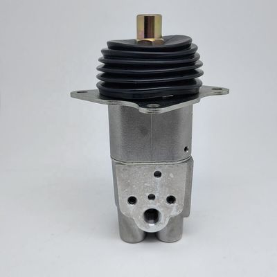 Manette hydraulique 702-16-01340 70-16-01341 de bouteur de pièces de rechange de l'excavatrice D65